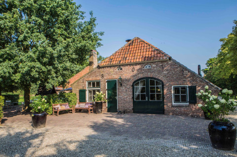 Bruiloft-DJ-bij-Hoeve-Sparrendam-Hoevelaken